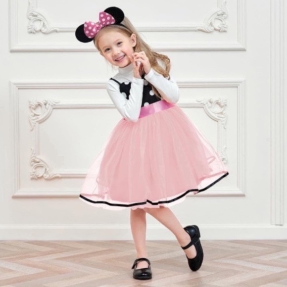 ~Girls Minnie Mouse Outfit~ - Picture 4 of 7